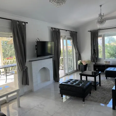 Neyla Four Bedroom Front וילה
