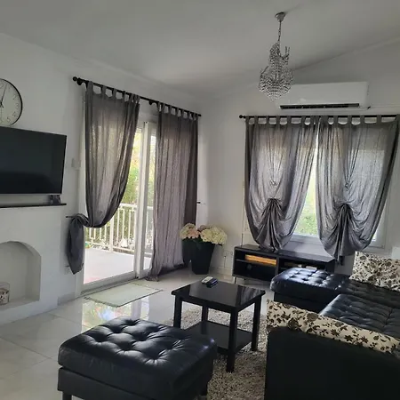 וילה Neyla Four Bedroom Front *