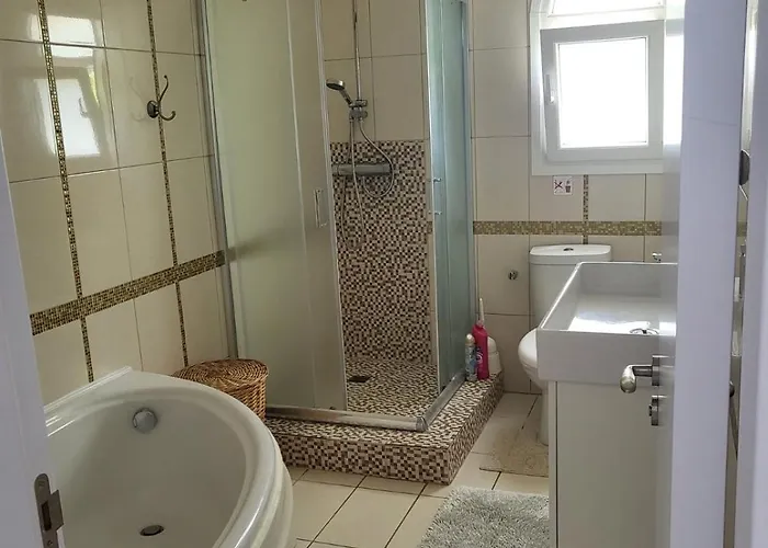 Вилла Neyla Four Bedroom Front