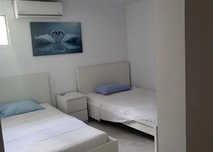 Вилла Neyla Four Bedroom Front