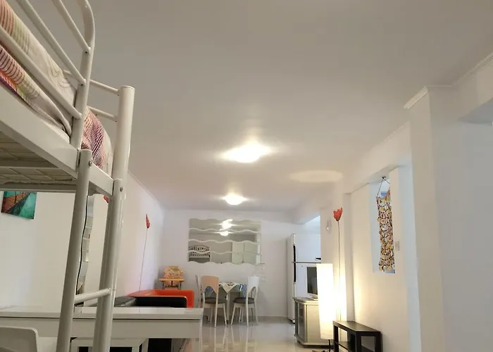 Neyla Four Bedroom Front Βίλα Κόλπος των Κοραλλιών