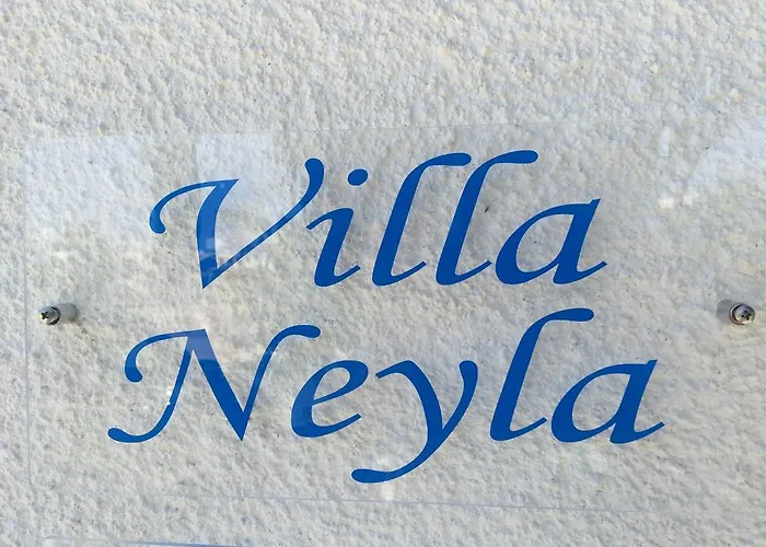 Вилла Neyla Four Bedroom Front *